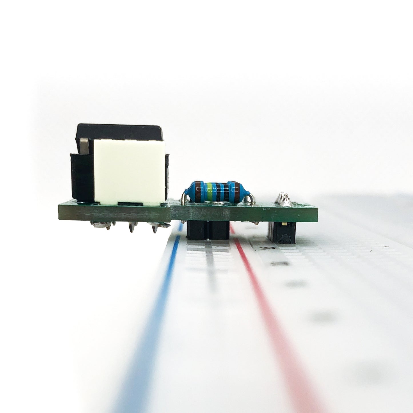 "Sweet Fit" Breadboard Breakout - TL071 Buffer